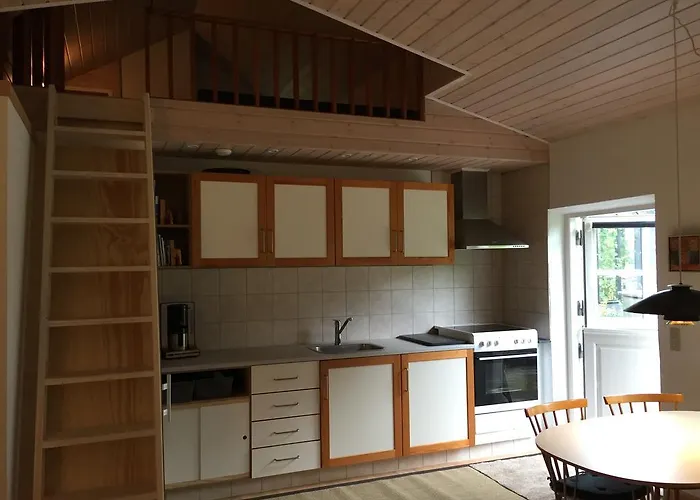 Lindegaardapartment - Woods And Sea 公寓