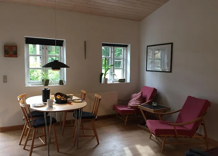 Lindegaardapartment - Woods And Sea 公寓